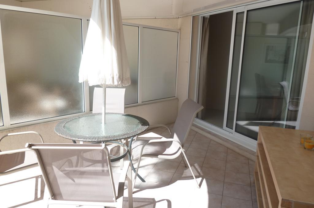 Stunning 2 Bed, 2 Bath Apt On The Cannes Sea Front Has Swimming Pool And Is A Secure Modern Building 464 Ngoại thất bức ảnh
