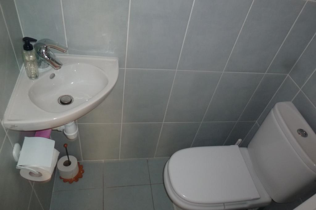 Stunning 2 Bed, 2 Bath Apt On The Cannes Sea Front Has Swimming Pool And Is A Secure Modern Building 464 Ngoại thất bức ảnh