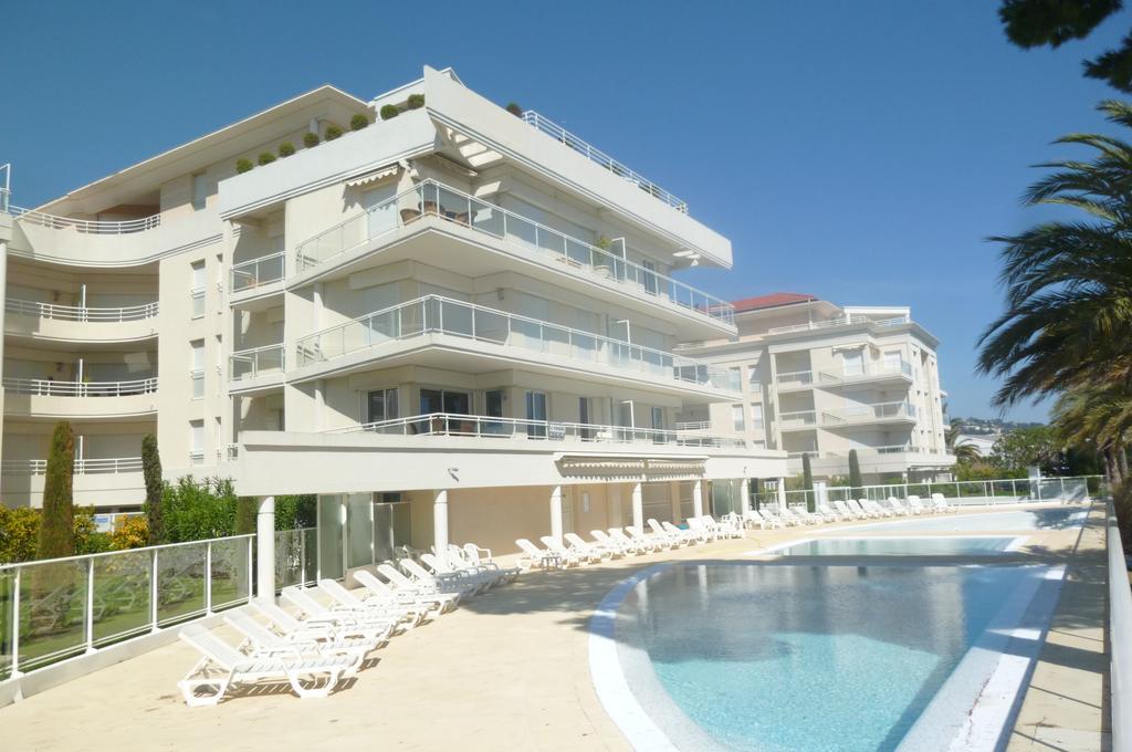 Stunning 2 Bed, 2 Bath Apt On The Cannes Sea Front Has Swimming Pool And Is A Secure Modern Building 464 Ngoại thất bức ảnh