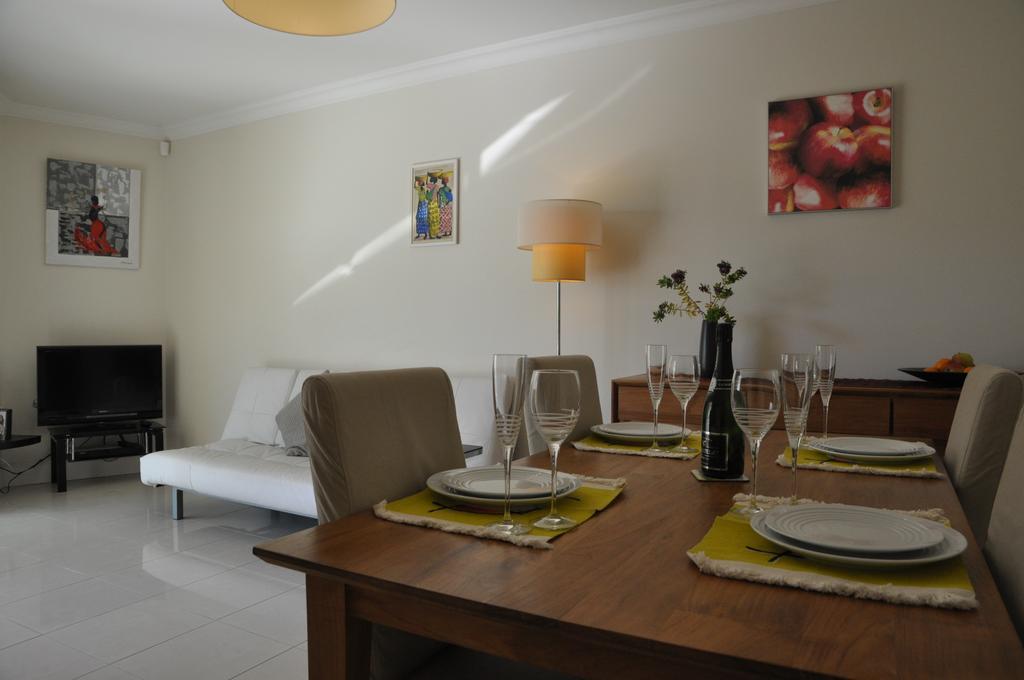 Stunning 2 Bed, 2 Bath Apt On The Cannes Sea Front Has Swimming Pool And Is A Secure Modern Building 464 Ngoại thất bức ảnh