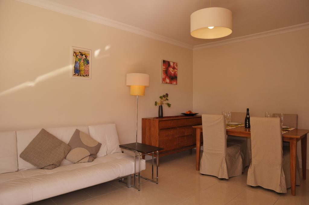 Stunning 2 Bed, 2 Bath Apt On The Cannes Sea Front Has Swimming Pool And Is A Secure Modern Building 464 Ngoại thất bức ảnh
