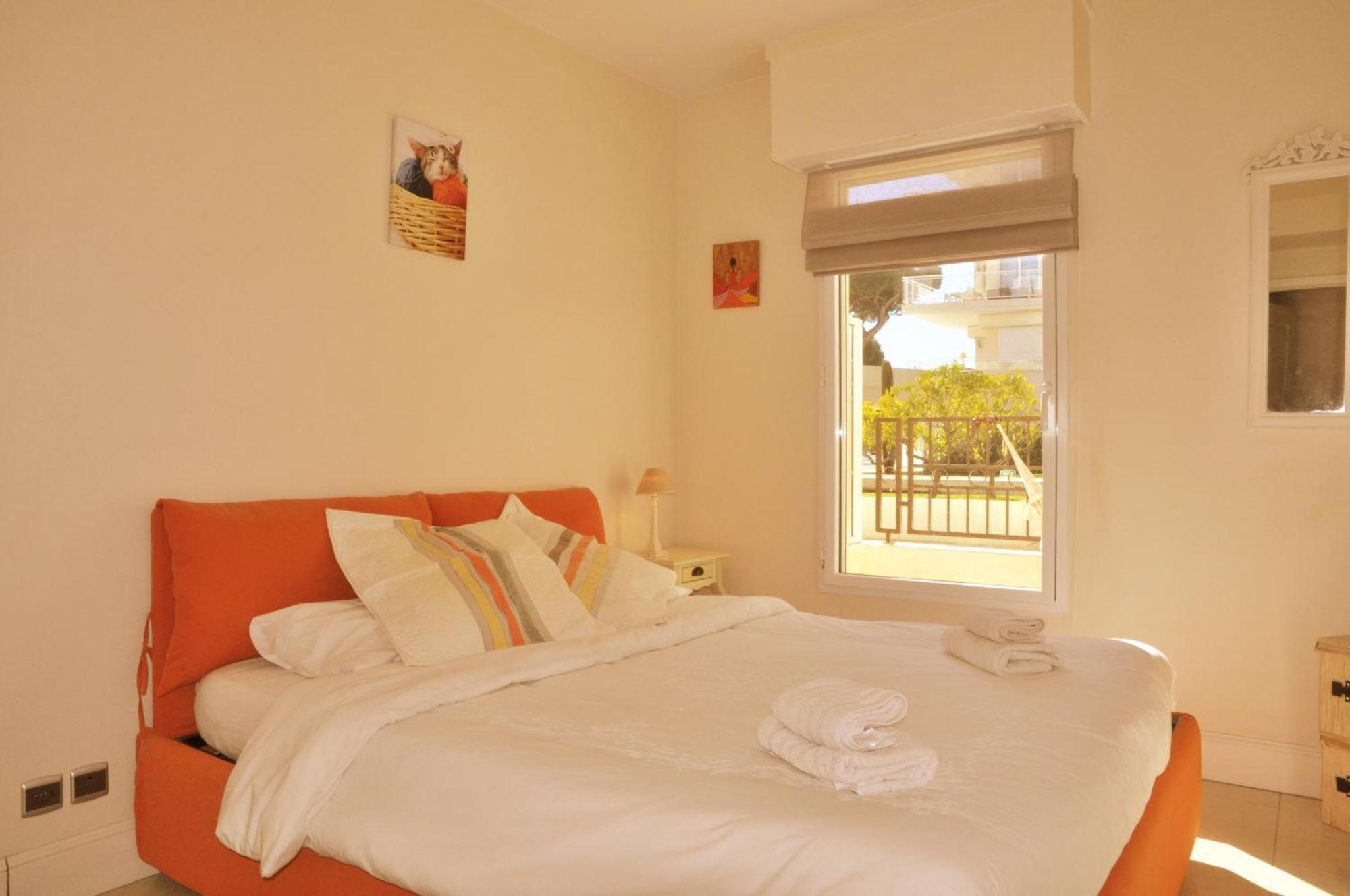 Stunning 2 Bed, 2 Bath Apt On The Cannes Sea Front Has Swimming Pool And Is A Secure Modern Building 464 Ngoại thất bức ảnh