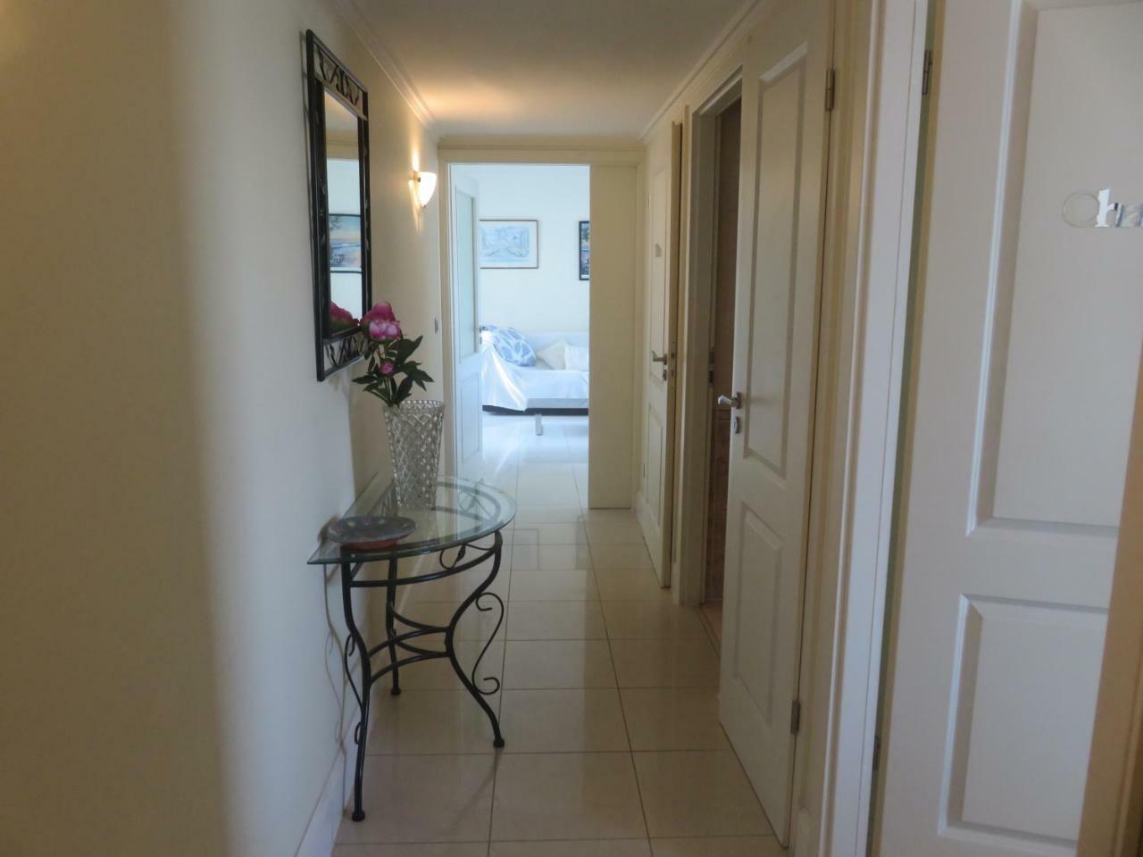 Stunning 2 Bed, 2 Bath Apt On The Cannes Sea Front Has Swimming Pool And Is A Secure Modern Building 464 Ngoại thất bức ảnh
